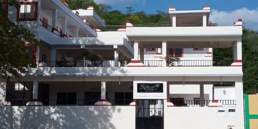 Imagen general del Hotel D Abril. Foto 4
