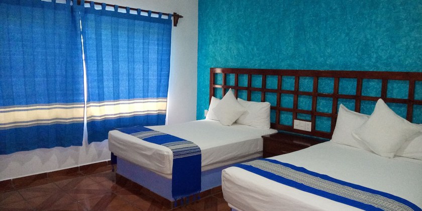 Imagen de la habitación del Hotel D Abril. Foto 12