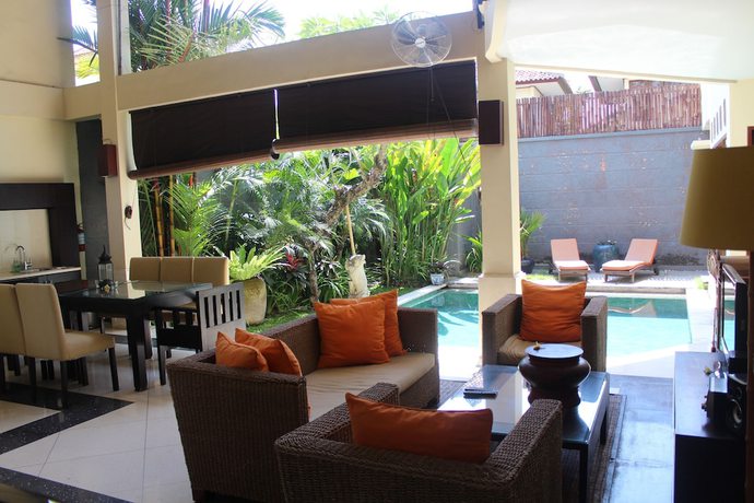 Imagen de los interiores del Hotel D' Alang Alang Villas. Foto 16