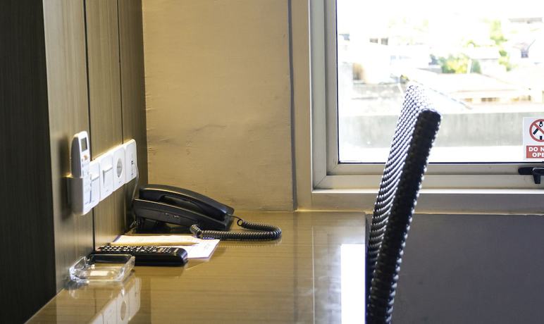 Imagen de la habitación del Hotel D' Calia Tarakan. Foto 15