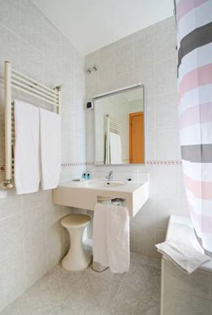 Imagen de la habitación del Hotel D. Dinis. Foto 8