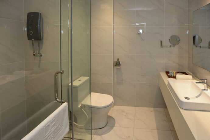 Imagen general del Hotel D Elegance Grand Bandar Seri Alam. Foto 8