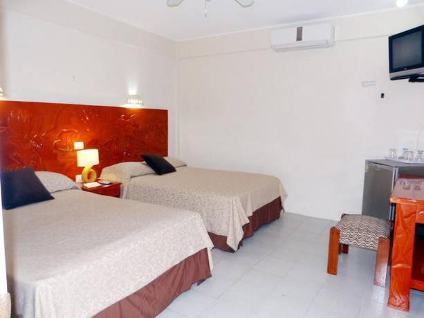 Imagen de la habitación del Hotel D Gomar. Foto 2
