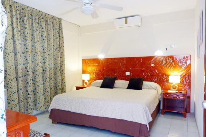 Imagen de la habitación del Hotel D Gomar. Foto 4