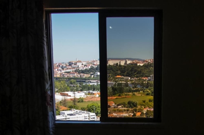 Imagen de los exteriores del Hotel D. Luís. Foto 15