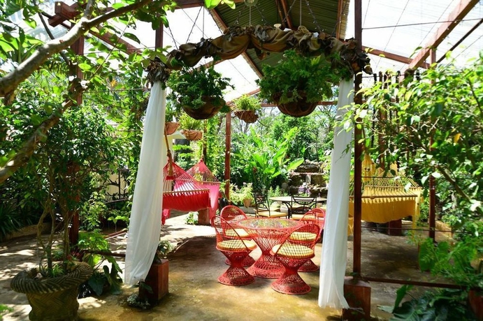 Imagen de los exteriores del Hotel D' Santos Boutique. Foto 9