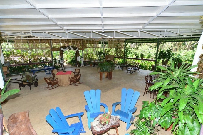 Imagen de los exteriores del Hotel D' Santos Boutique. Foto 11