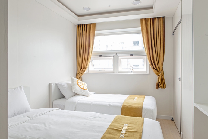 Imagen de la habitación del Hotel D Seven Suites. Foto 5