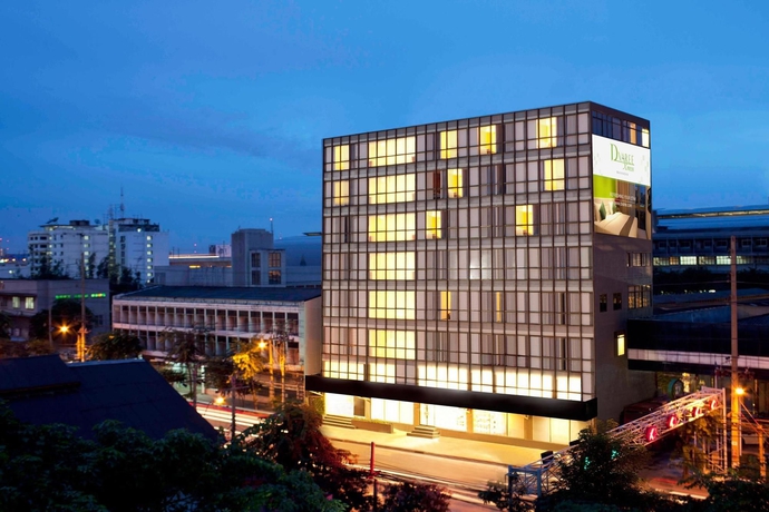 Imagen de los exteriores del Hotel D Varee Xpress Makkasan. Foto 11