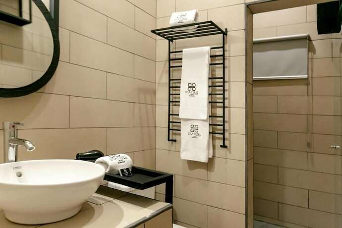 Imagen de la habitación del Hotel D la Torre. Foto 18