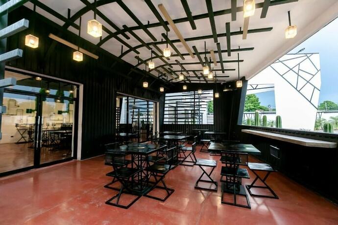 Imagen general del Hotel D la Torre. Foto 12