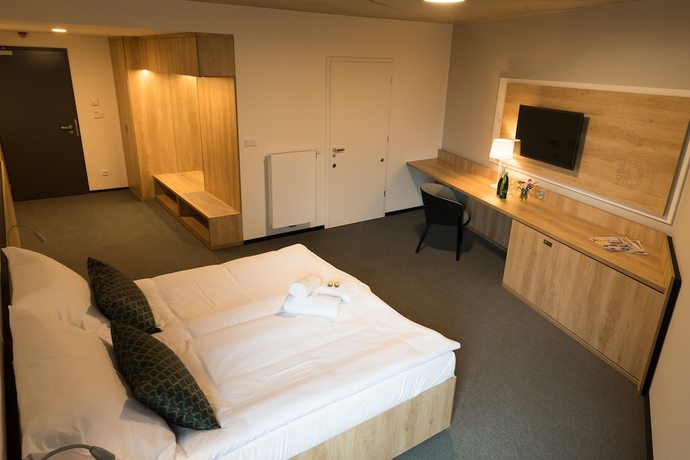 Imagen de la habitación del Hotel D1. Foto 3