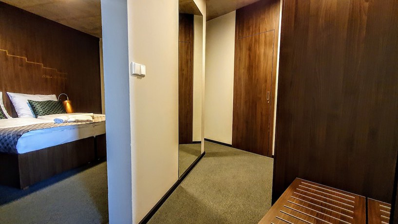 Imagen de la habitación del Hotel D1. Foto 4