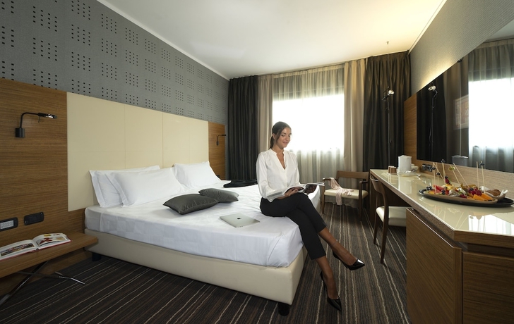 Imagen de la habitación del Hotel D120. Foto 5