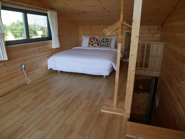Imagen de la habitación del Hotel DABUT. Foto 22