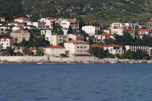 Imagen general del Hotel DALMACIJA HVAR VILLA HOTEL. Foto 7