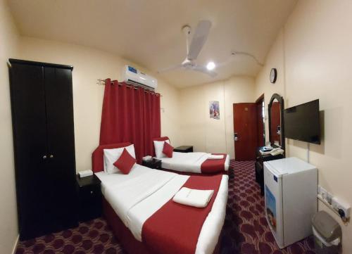 Imagen de la habitación del Hotel DANA HOTEL. Foto 18