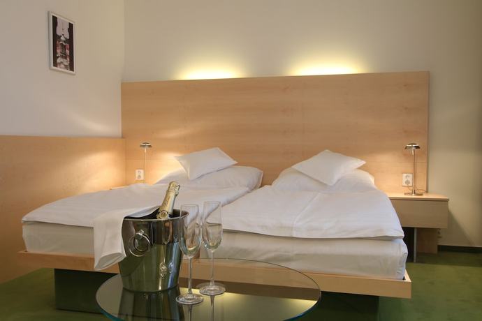 Imagen de la habitación del Hotel DAP, Praga. Foto 7