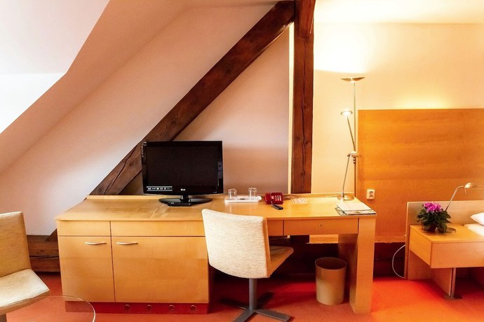 Imagen de la habitación del Hotel DAP, Praga. Foto 10