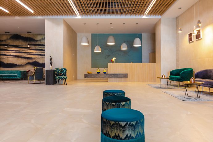 Imagen del bar/restaurante del Hotel DAS Marina Burgas. Foto 4