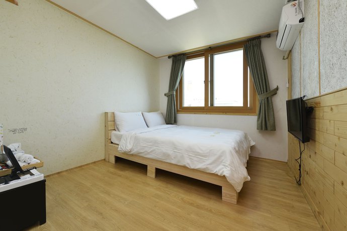 Imagen de la habitación del Hotel DASOMCHAE - Hostel. Foto 3