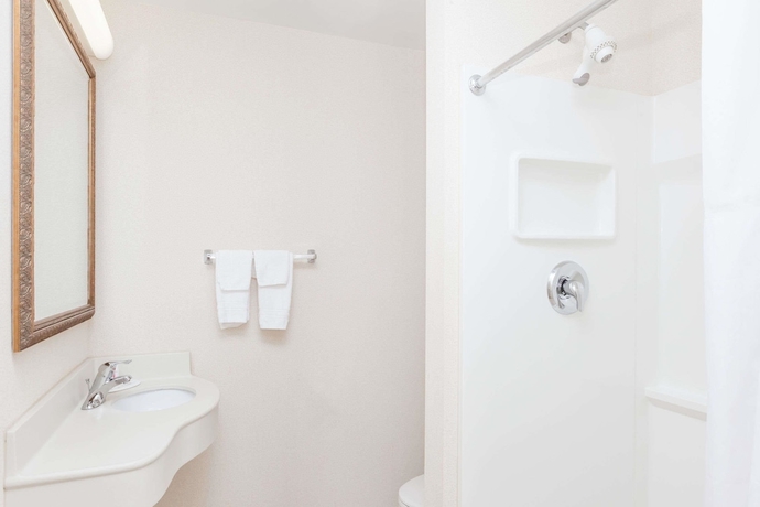 Imagen de la habitación del Hotel DAYS INN ALBANY SUNY. Foto 11