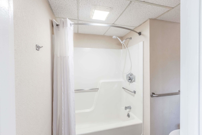 Imagen de la habitación del Hotel DAYS INN SYRACUSE UNIVERSITY. Foto 6