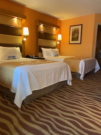 Imagen de la habitación del Hotel DAYS INN & SUITES ALBANY. Foto 15