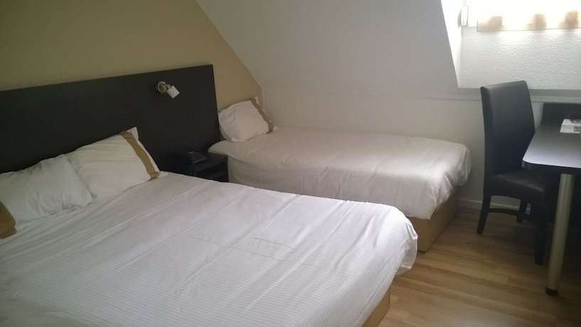 Imagen de la habitación del Hotel D'Alsace, Wissembourg. Foto 12