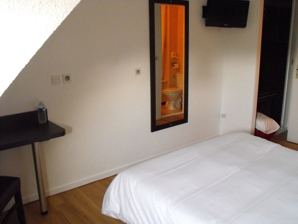 Imagen de la habitación del Hotel D'Alsace, Wissembourg. Foto 17