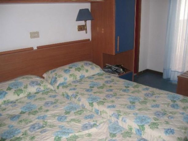 Imagen de la habitación del Hotel D'Annunzio. Foto 7