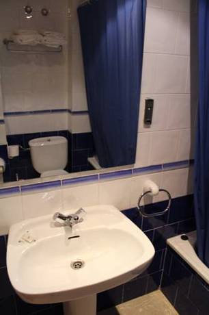 Imagen de la habitación del Hotel D'Ares. Foto 3