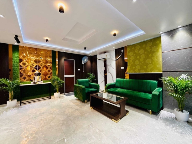 Imagen de los interiores del Hotel DB Palace. Foto 11