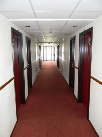 Imagen de los interiores del Hotel DC Sleep & Go Brussels West. Foto 13