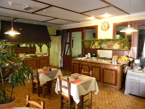 Imagen del bar/restaurante del Hotel DC Sleep & Go Brussels West. Foto 4