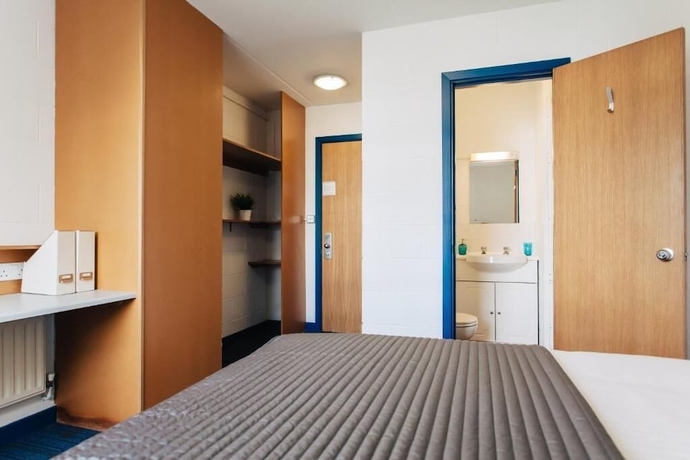 Imagen de la habitación del Hotel DCU Apartments. Foto 4
