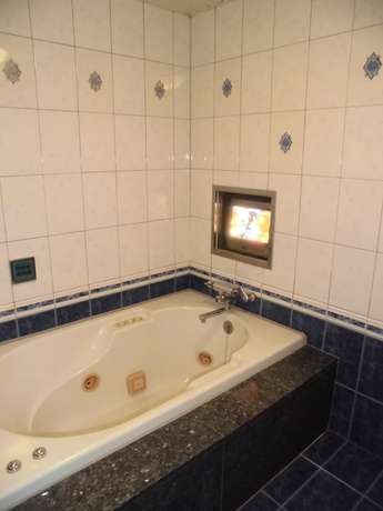 Imagen de la habitación del Hotel D.D Kashiba. Foto 5