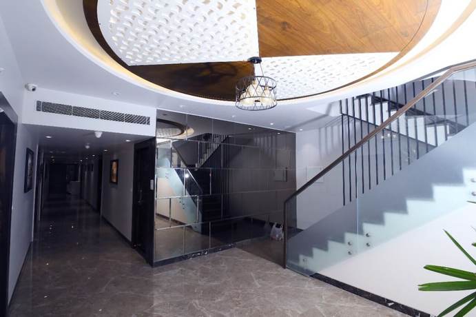 Imagen de los interiores del Hotel DD Suites. Foto 19