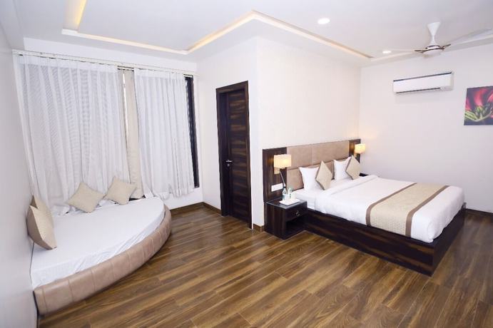 Imagen de la habitación del Hotel DD Suites. Foto 13
