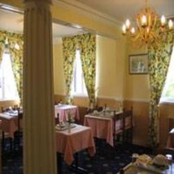 Imagen del bar/restaurante del Hotel DE LA RESIDENCE. Foto 2