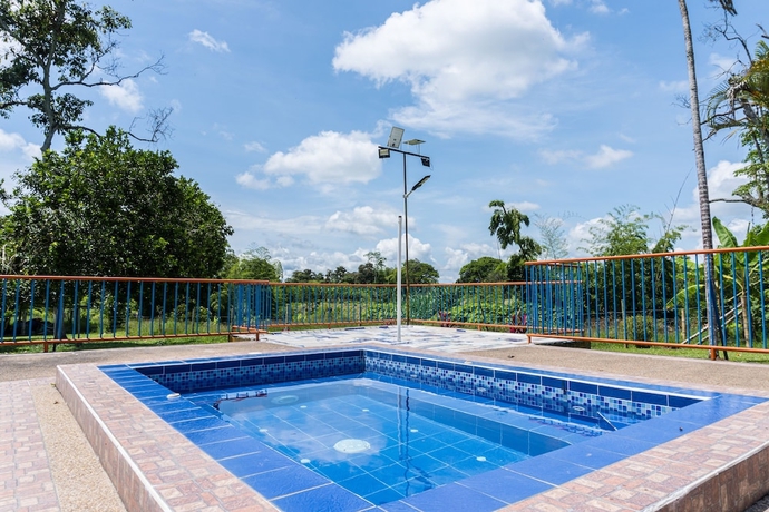 Imagen de la piscina del Hotel DE LA VEGA HOTEL CAMPESTRE. Foto 18