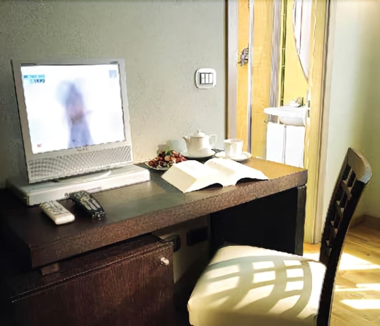 Imagen de la habitación del Hotel DEI VICARI. Foto 13