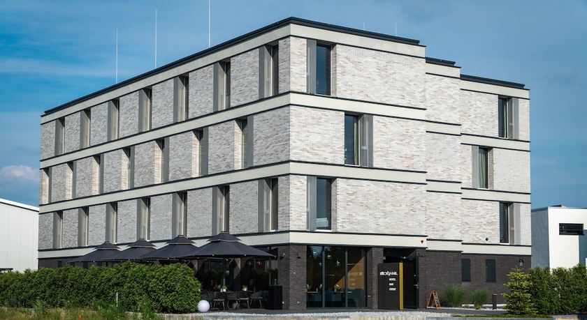Imagen general del Hotel DEJANIL Hannover Burgdorf. Foto 1