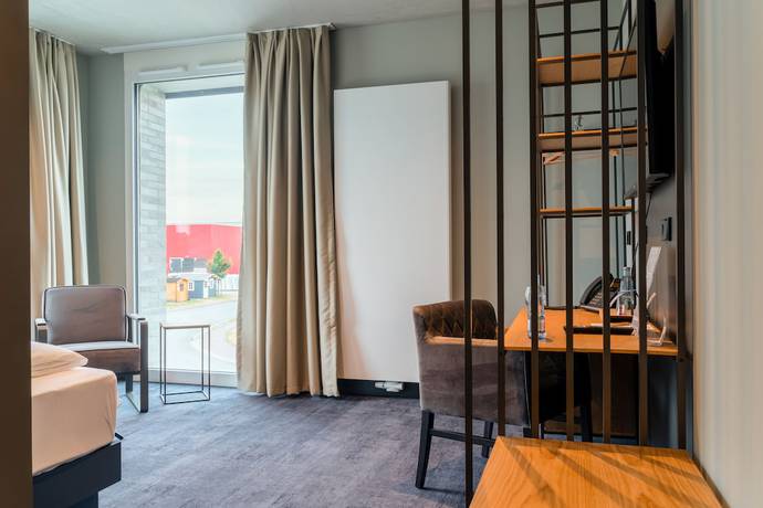 Imagen de la habitación del Hotel DEJANIL Hannover Burgdorf. Foto 13