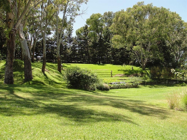 Imagen general del Hotel DEL BOSQUE, Pinamar. Foto 5