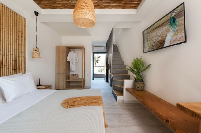 Imagen de la habitación del Hotel DEL MARE SUITES. Foto 8