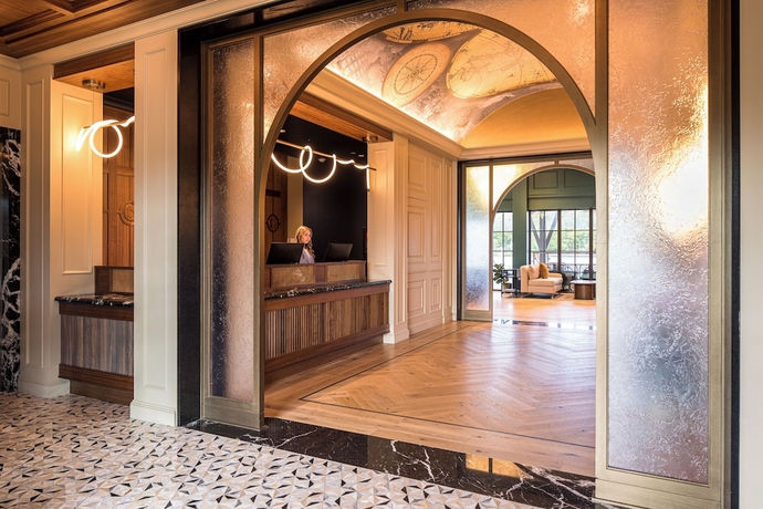 Imagen de los interiores del Hotel DELAMAR MYSTIC. Foto 13