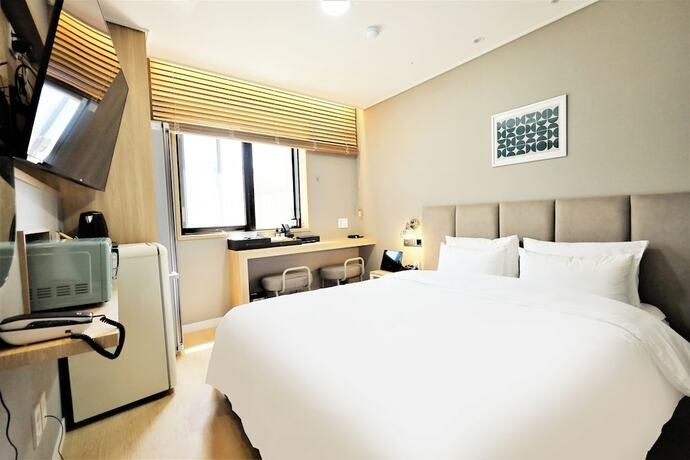 Imagen general del Hotel DELAMOUR. Foto 1