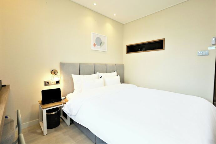 Imagen general del Hotel DELAMOUR. Foto 5