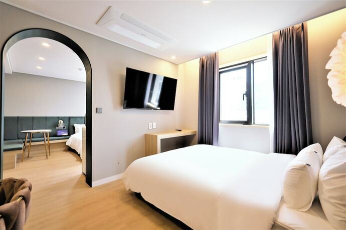 Imagen general del Hotel DELAMOUR. Foto 6